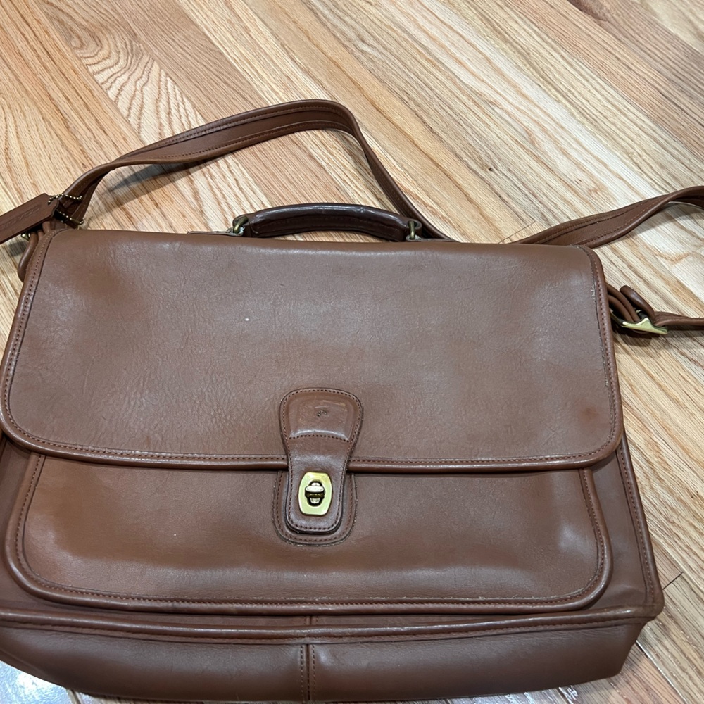 Coach Classic Brown Leather Vintage Messenger Bag